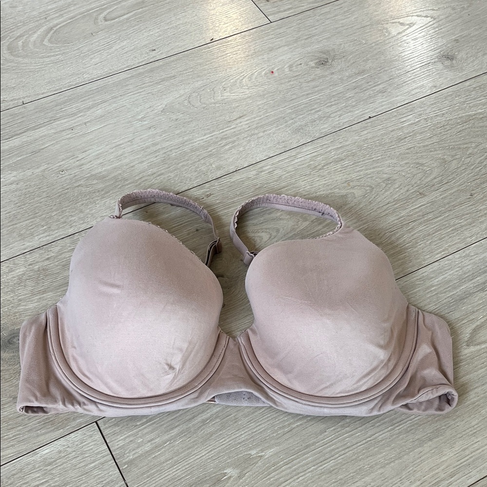 VICTORIAS SECRET body by Victoria lined Demi bra - 36D